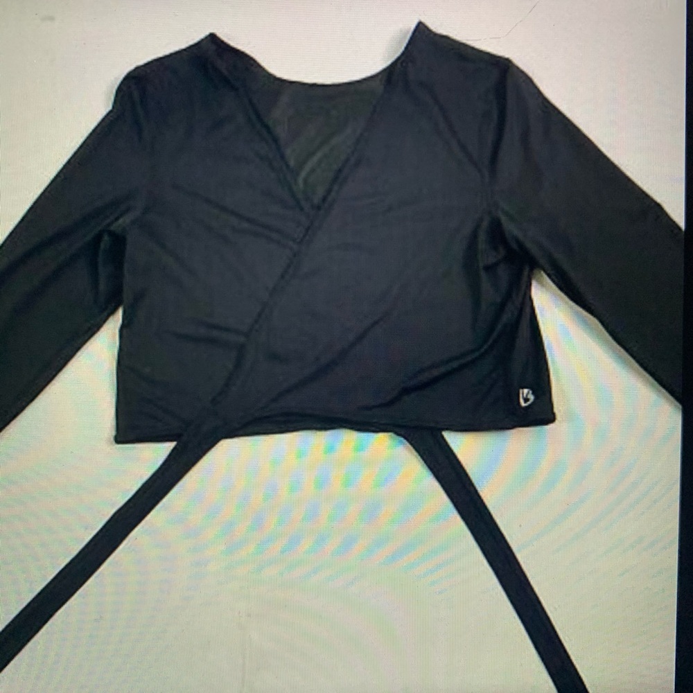 NWOT Buffbunny Cropped Wrap Top